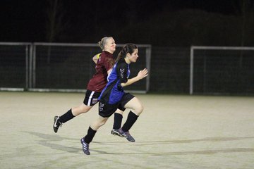 Bild 83 - Frauen am 20.4.12